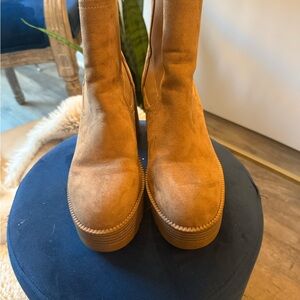 Tan Heeled Boots with Suede Finish and Slouchy Design